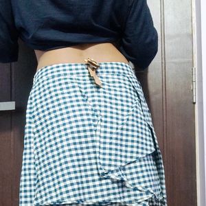 QUA Mini Skirt Unused