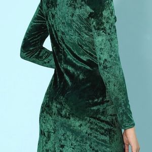 Kasually velvet green dress