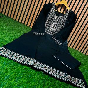 Black Kurti