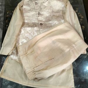 Ethnic Kurta Pajama Set
