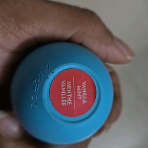 EOS Lip Balm (Original From USA) - Vanilla Mint