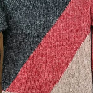 Classy handknitted thick woollen sweater