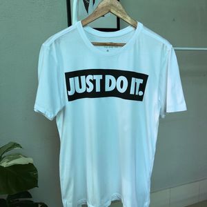 Nike Tee