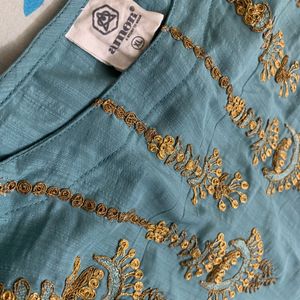 Kurta With Embroidery