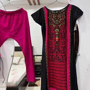 New Magenta Kurta With Leggings