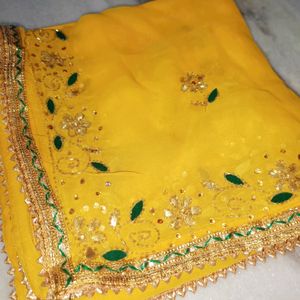 Haldi Odhni