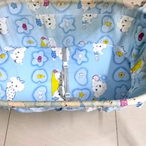 BIG DISCOUNT 👧👦Baby Blue Cute Cradle