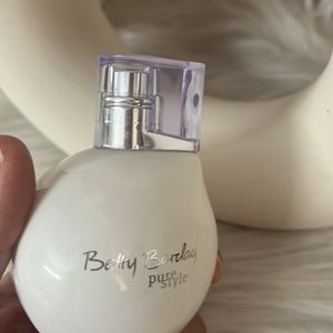 Everyday Clean powdery scent