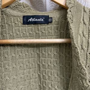 Atlanta Sleeveless Sweater - Free Size
