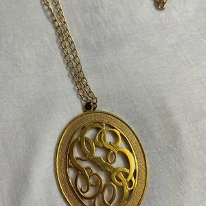 Golden Pendant Chain