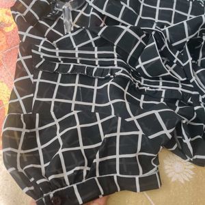 (NEW & UN-USED) Check Pattern Unused Top