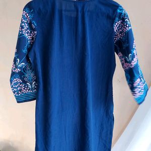 Ahika Navy Blue Printed Kurti, L Size