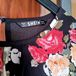 SHEIN ruffled Sleeve Floral Top