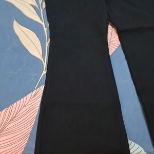 Old  Navy  Branded  TROUSER Like New