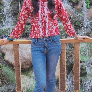 Floral Red White Top