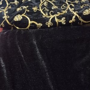 Embroidered Bollywood black Velvet Saree 🖤