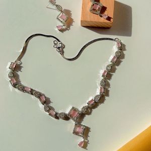 Emerland Empire Ad Necklace