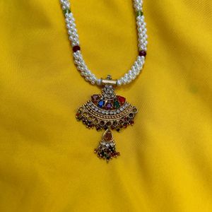 Multicoloured Pearl Thushi Necklace