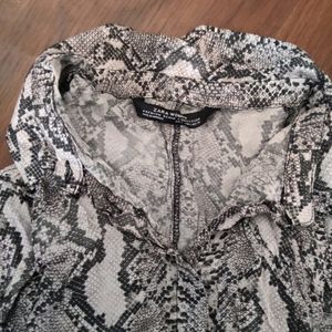 ZARA Next To New Condition( Button Up Dress)