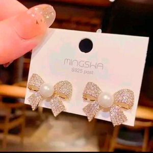 Beautiful Korean Bow Earrings