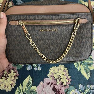 Michael Kors Crossbody Bag