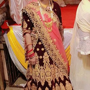 Designer Lahenga Choli With Net Dupatta