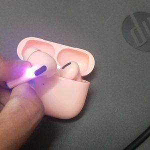 Cute Pink Airpods With Charger