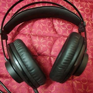 Awesome AKG K72 Black Closed Back Studio Headphone