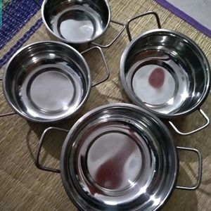 Pack Of 4 Serving Bowl With Steel Lids