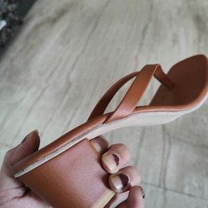 BROWN BLOCK HEEL FOR WOMEN