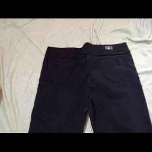 New Unused Black Jeans ( Women)