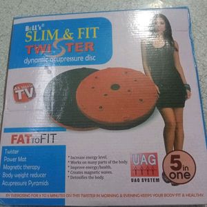 Slim And Fit Twister