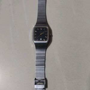 Titan Quartz Watch Not Working