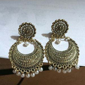 Earring