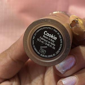 Too Faced Born This Way Concealer