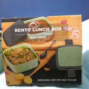 Bento Lunch Box With 1 Spoon