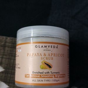 Glamveda Papaya And Apricot Scrub