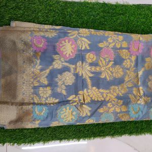 Beautiful Art Silk Colourful Flowers Saree