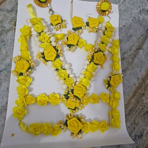 Haldi Flower Jewellery Set