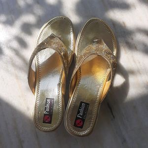 Party Wear GOLDEN Slippers