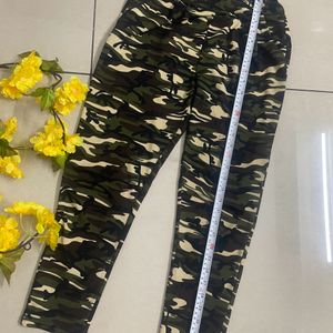 Camouflage Fitted Leggings