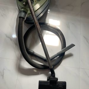 PHILIPS VACCUM CLEANER