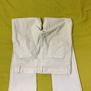 Soft&stretchy White Jeans Waist 28-30