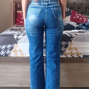 Trendy High Rise Blue Slim Jeans For Women