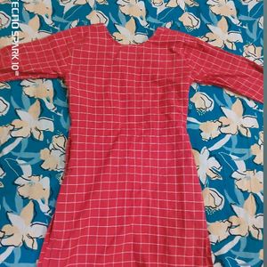 Women Checkered Kurti