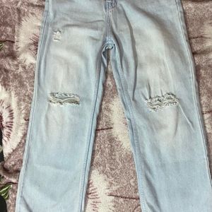 Knee Cut Straight Loose Away Denim Jean