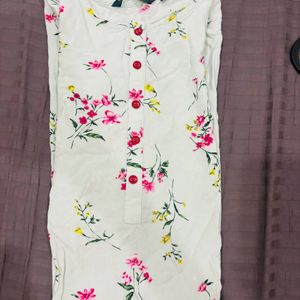 Floral Kurta Size S