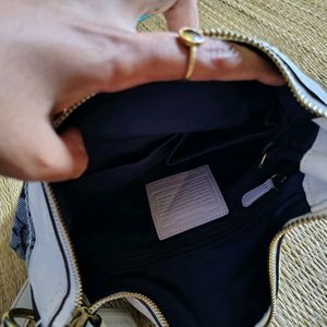 COACH (AUTHENTIC) SLING BAG