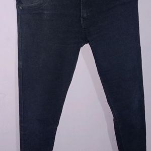 Women's Black Skinny Jeans