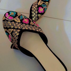 Multicolour Ethnic Heels